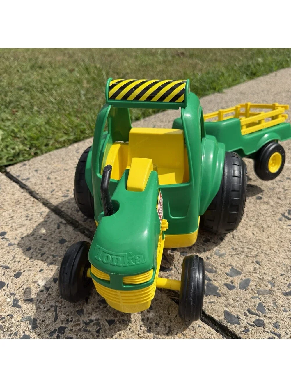 Vintage 1990s Tonka Tractor Trailer Wagon Cart With Gate Plastic Green Yellow